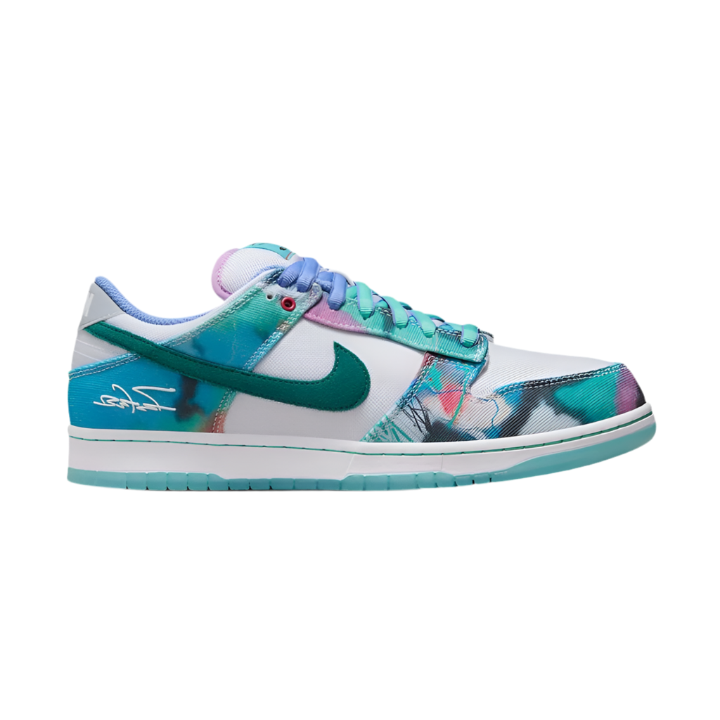 NIKE SB DUNK LOW FUTURA LABORATORIES BLEACHED AQUA