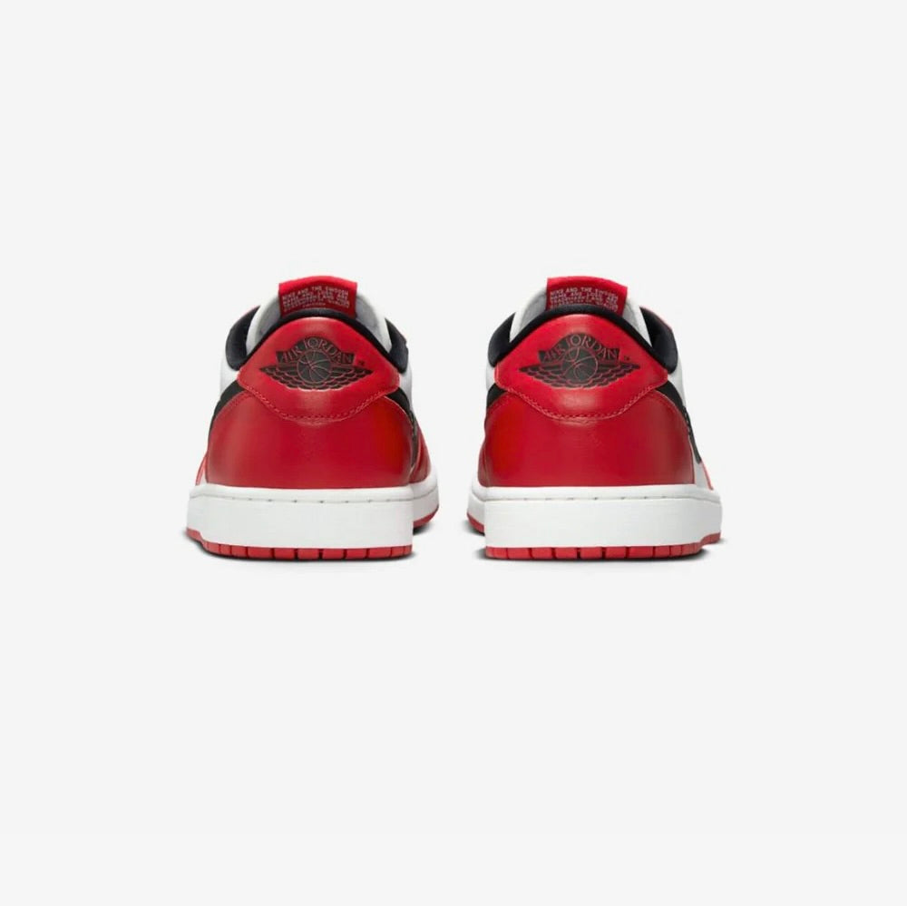 Jordan 1 Low Chicago