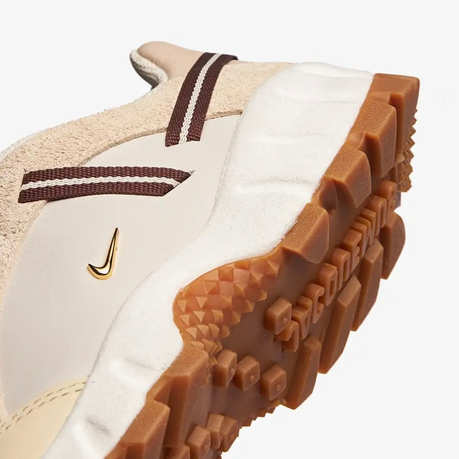 Nike Air Humara LX Jacquemus Light Bone Gold