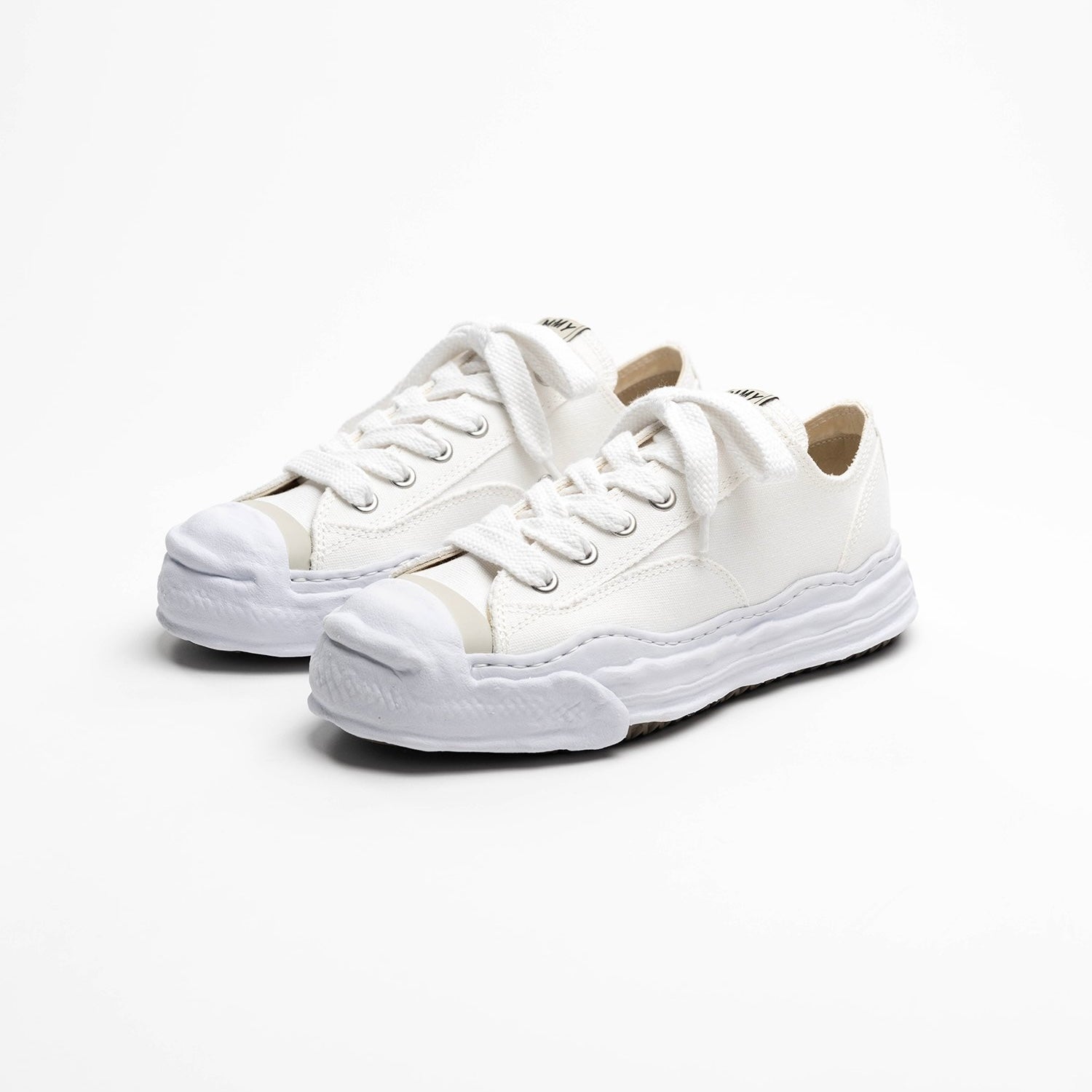 Maison Mihara Yasuhiro Hank Sole Canvas Low White