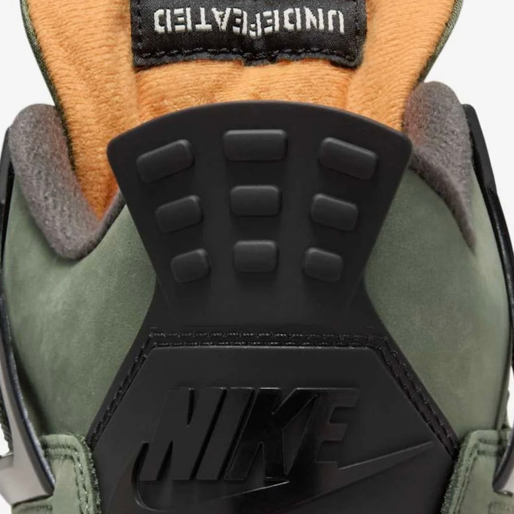 Jordan 4 Undefeated
