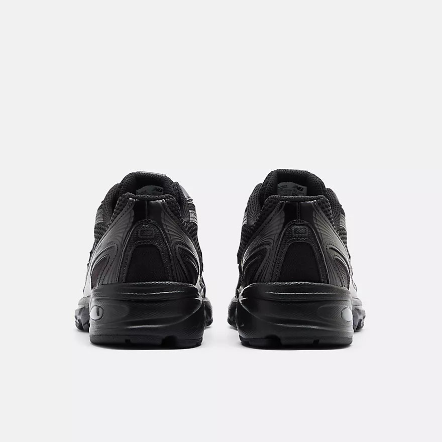 New Balance 740 Triple Black