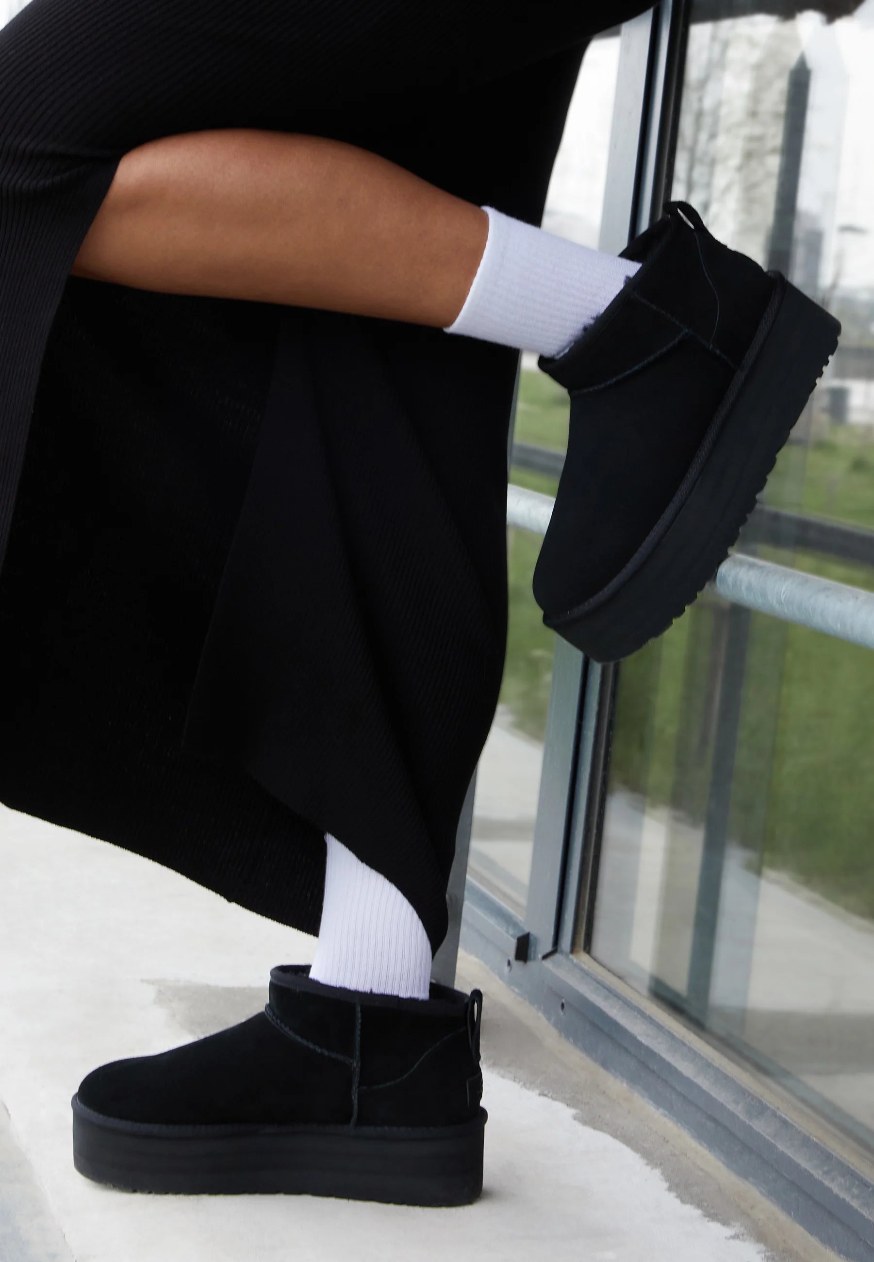 UGG Classic Ultra Mini Platform Boot Black