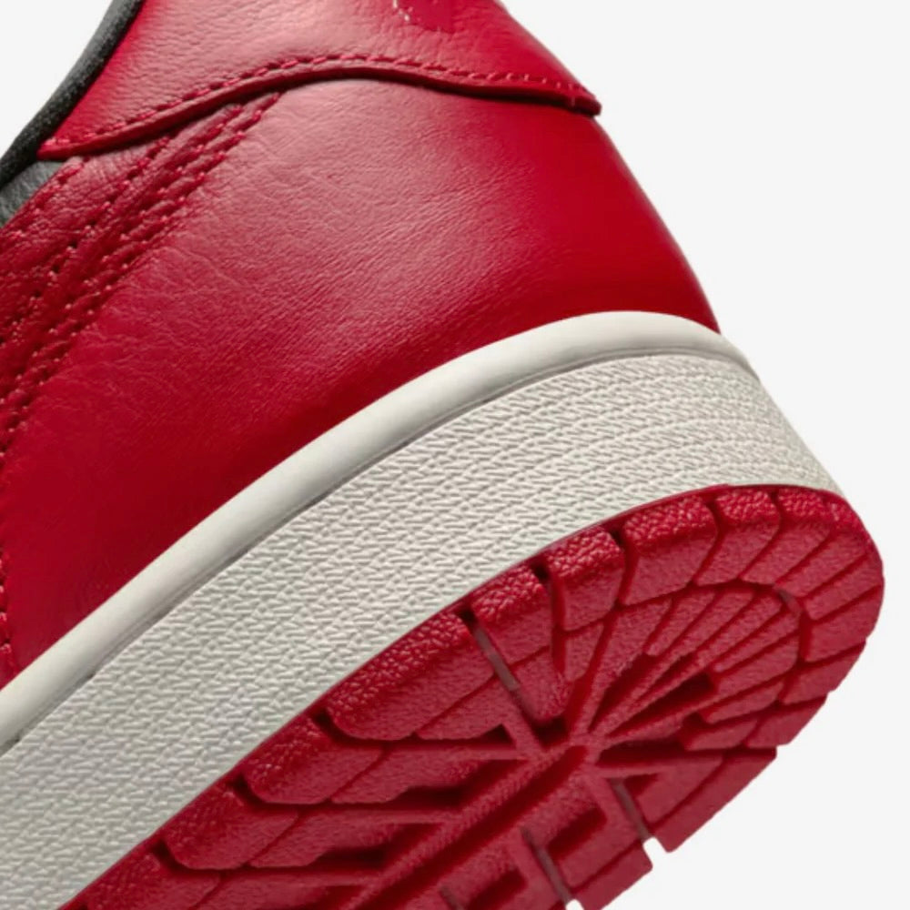 Jordan 1 Low Banned
