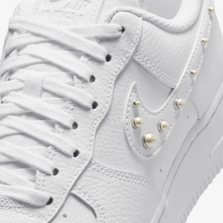 Nike Air Force 1 Low ‘07 White Pearl Swoosh