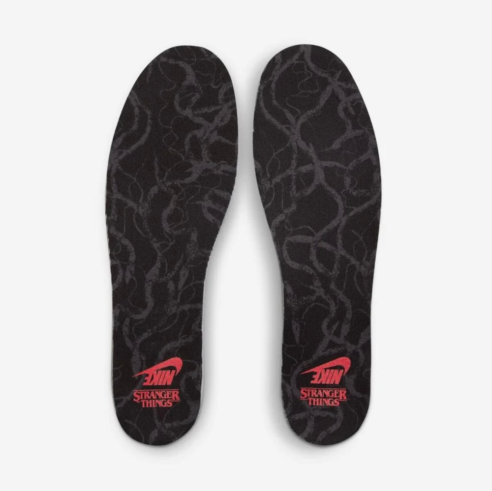 Nike Dunk Low Stranger Things Phantom