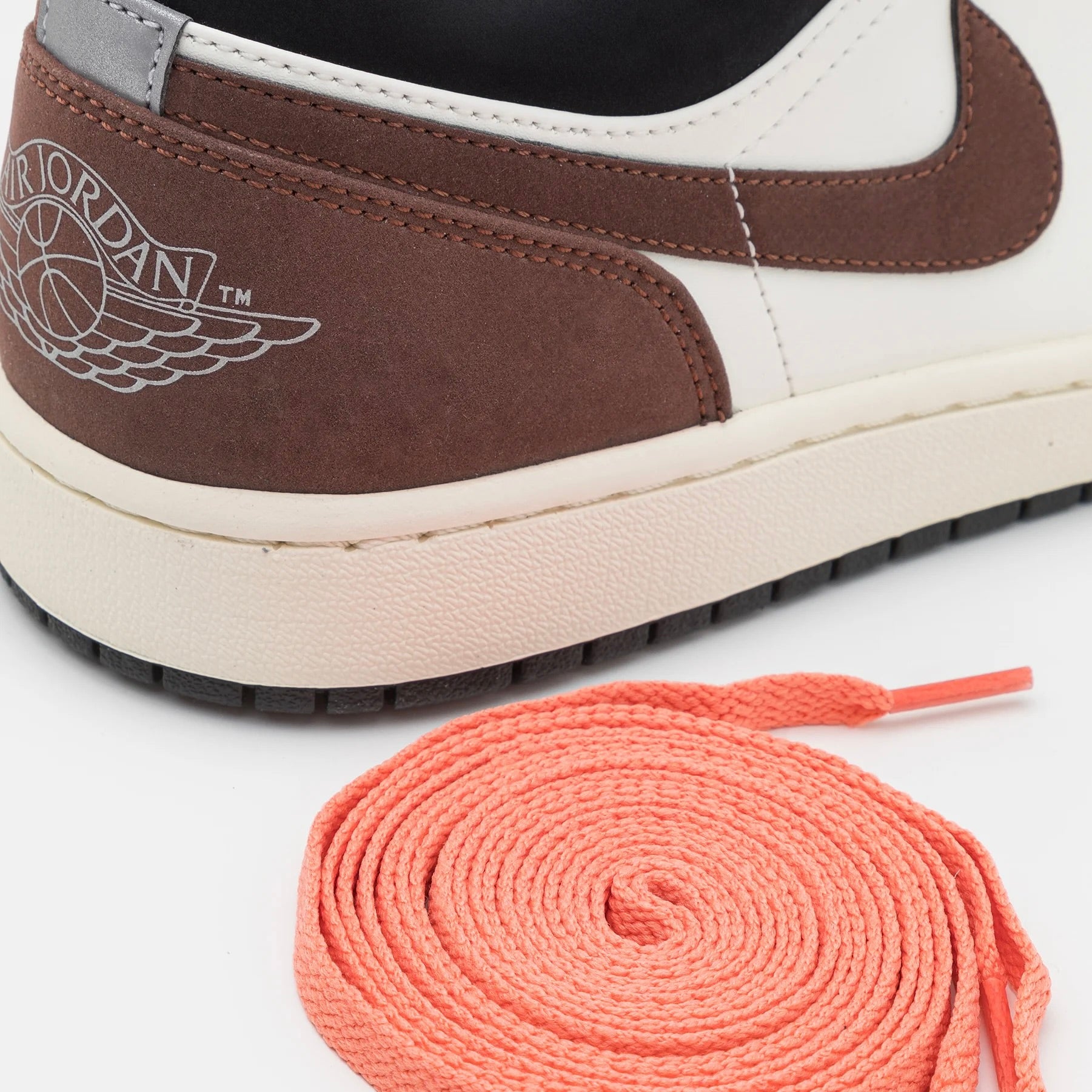 Jordan 1 Low Light Chocolate
