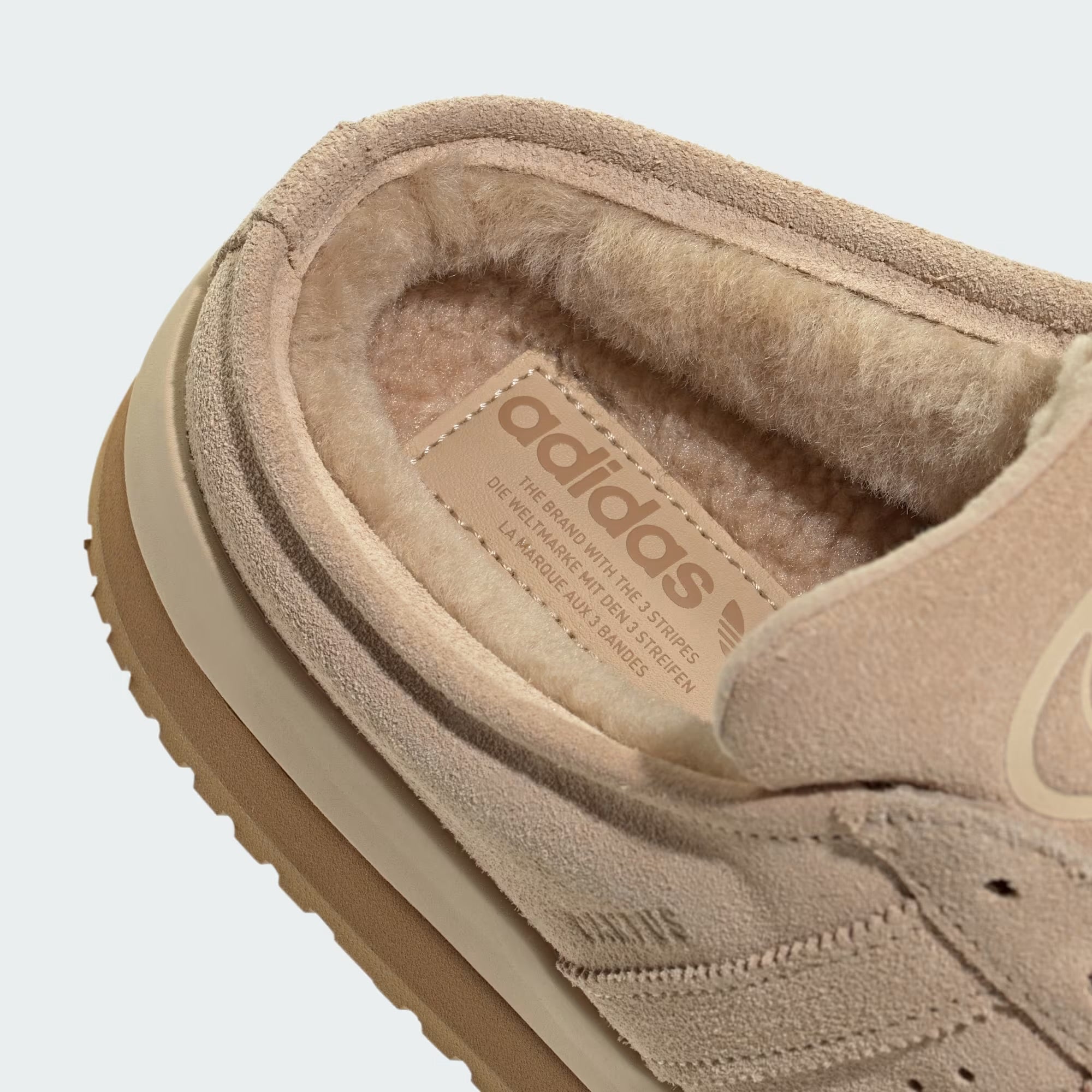 Campus 00s Winter Low Magic Beige
