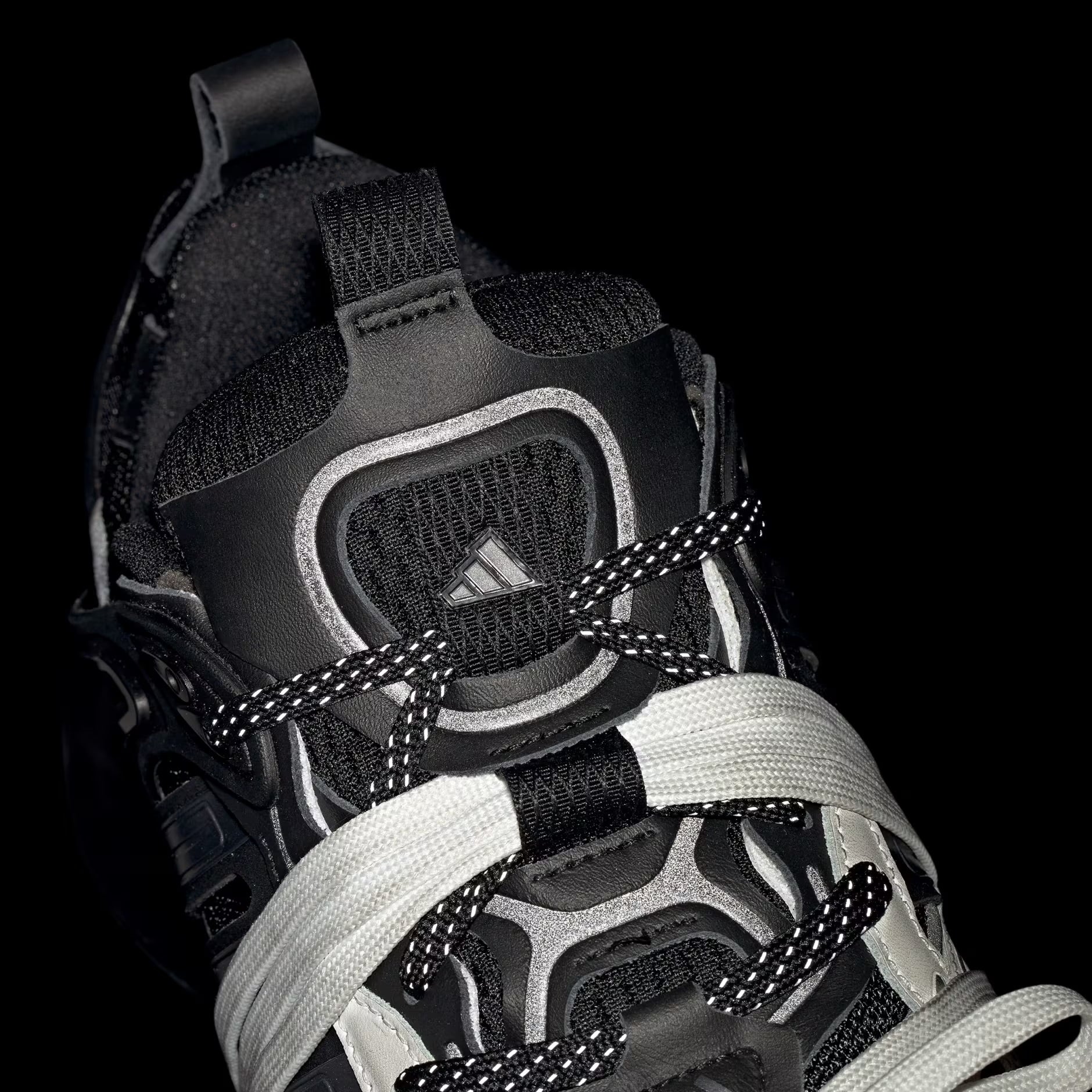 Adidas XLG Runner Deluxe White Black