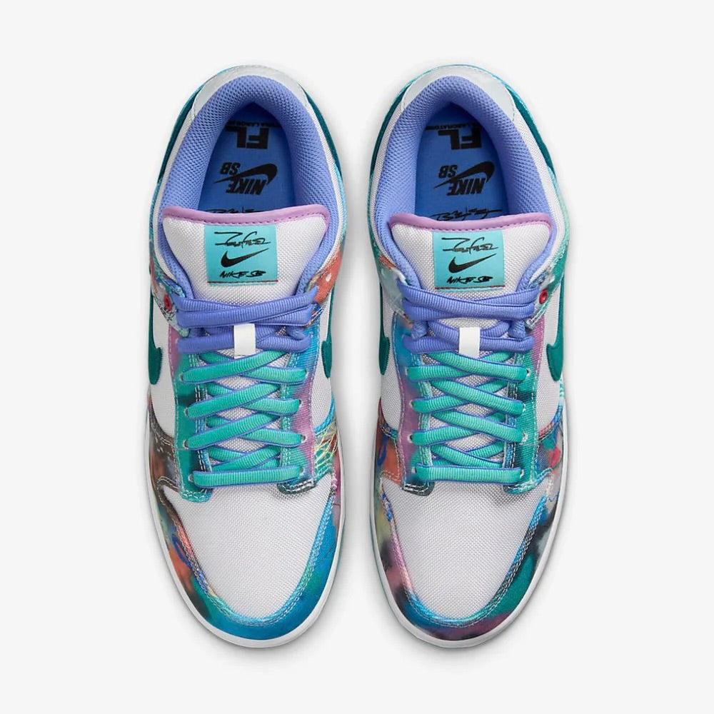 NIKE SB DUNK LOW FUTURA LABORATORIES BLEACHED AQUA