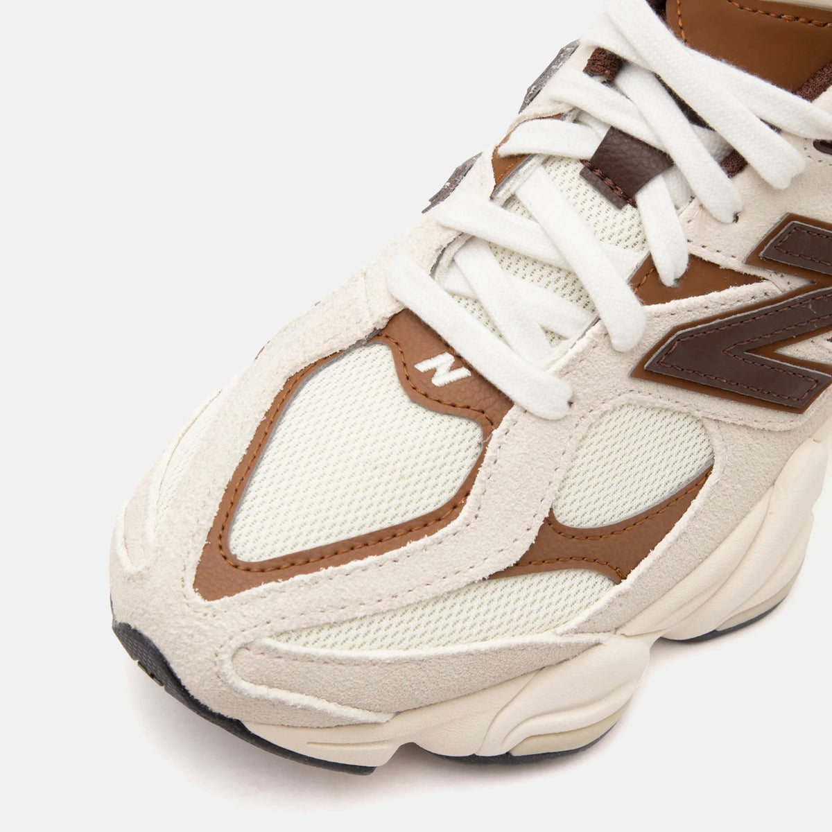 New Balance 9060 Breakfast Tea Angora