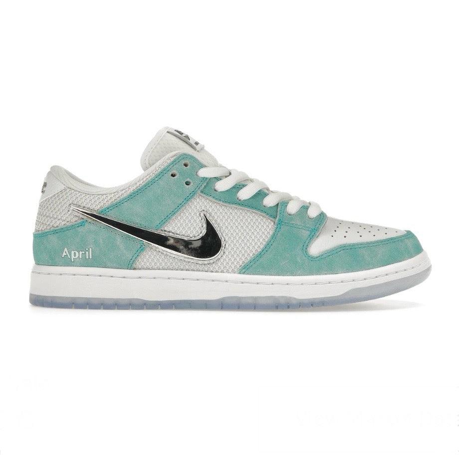 Nike SB Dunk Low April Skateboards - Madonnina Resell