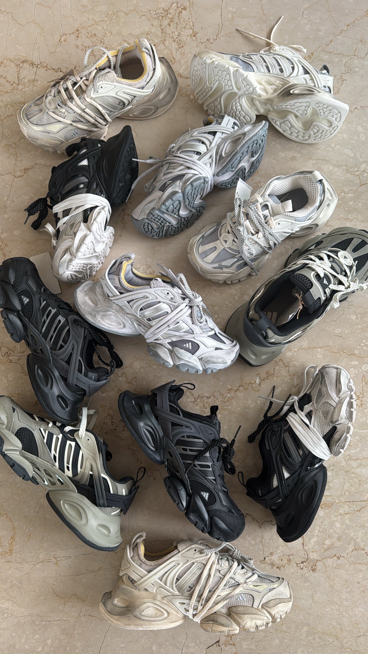 Adidas XLG Runner Deluxe