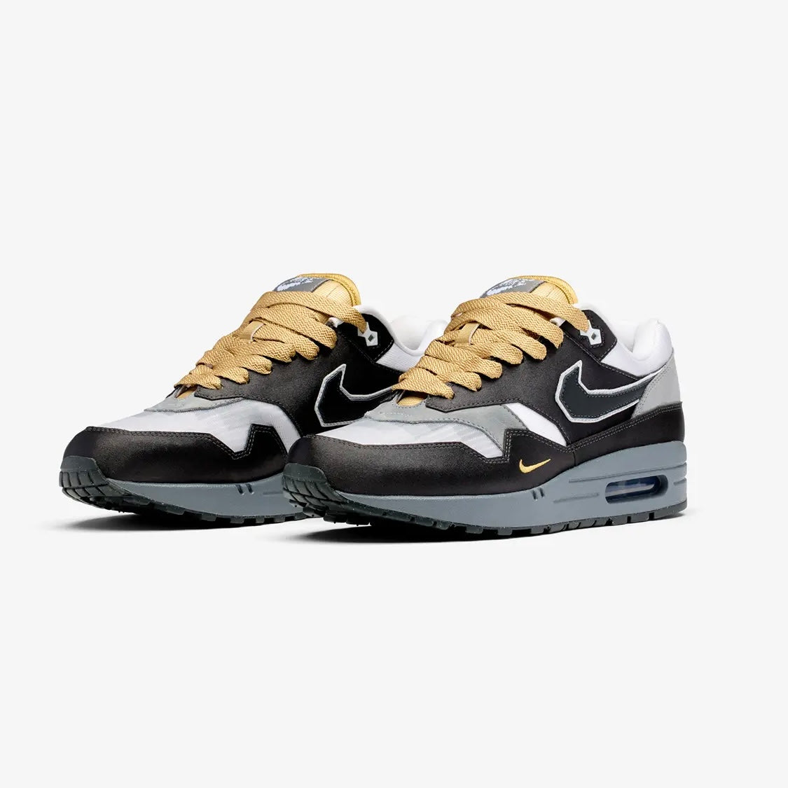 Nike Air Max 1. SWOOSH Low Poly Big Head Mode 