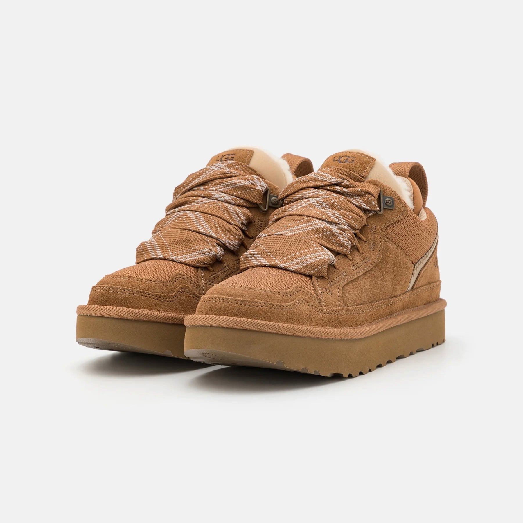 UGG Lowmel Chestnut