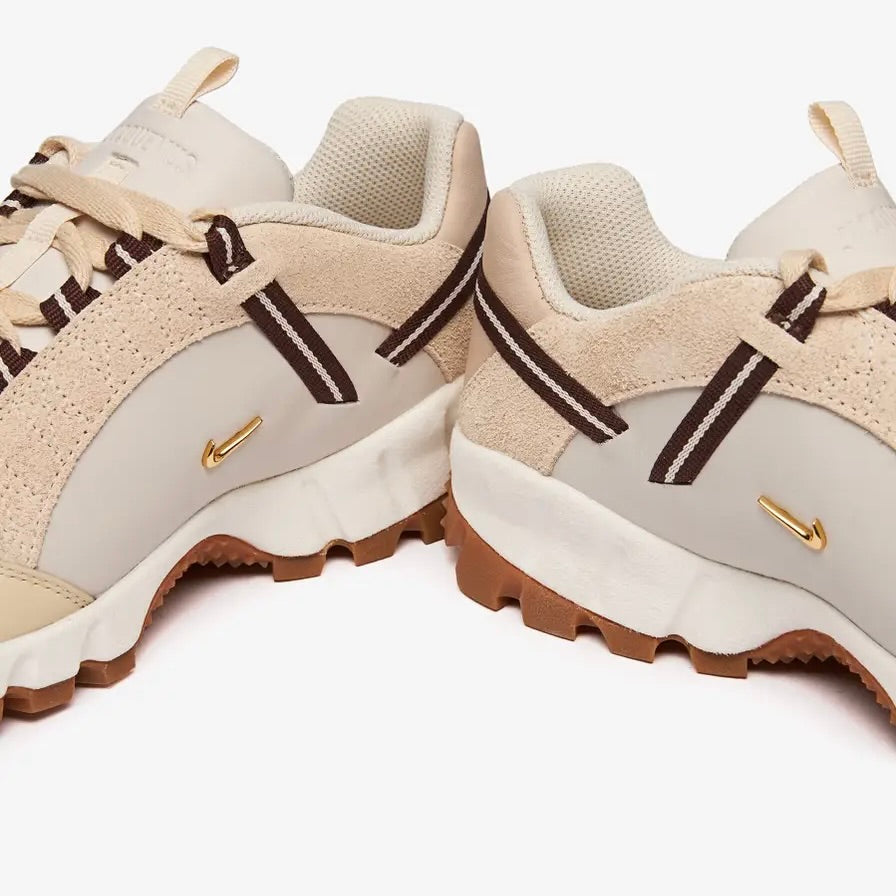 Nike Air Humara LX Jacquemus Light Bone Gold