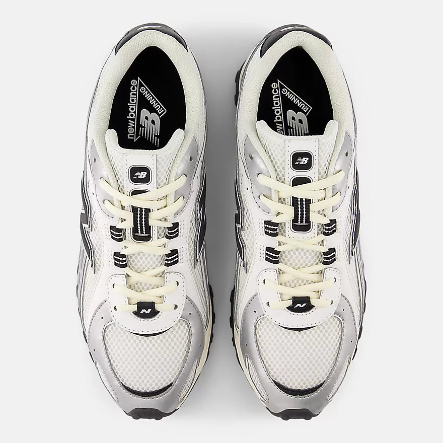 New Balance 204L Silver Metallic Black