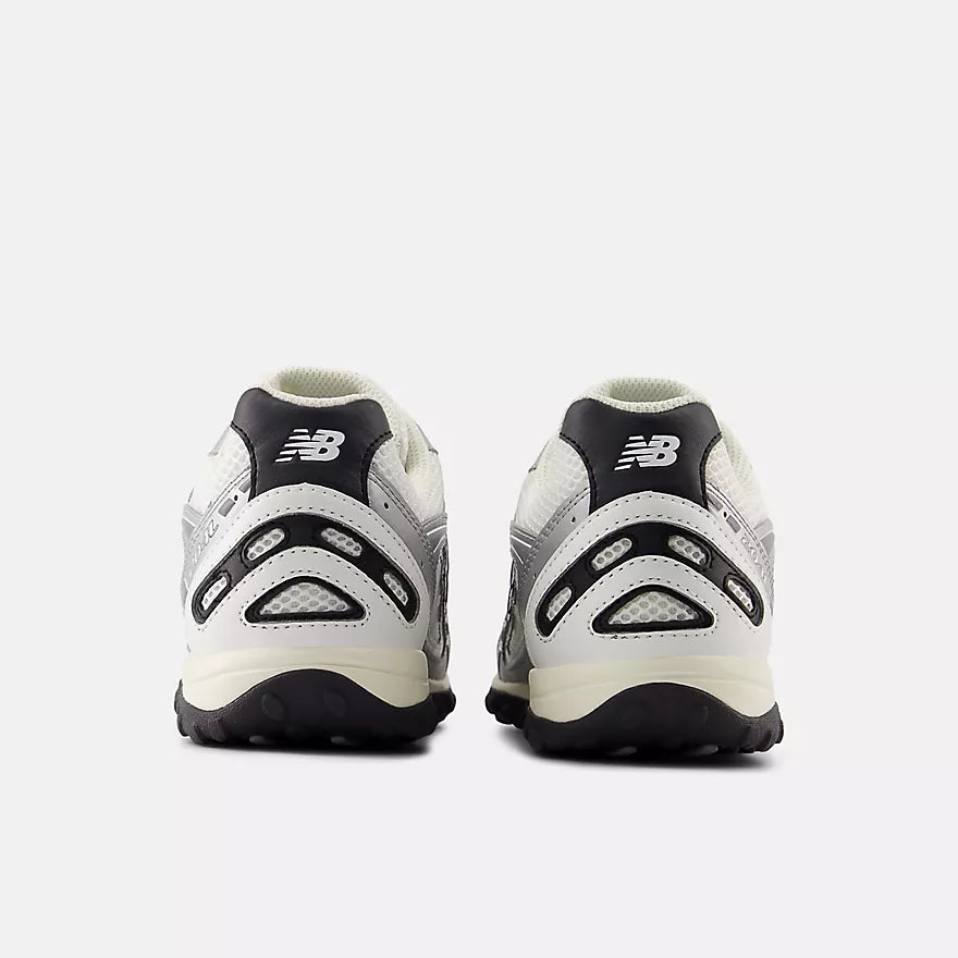 New Balance 204L Silver Metallic Black
