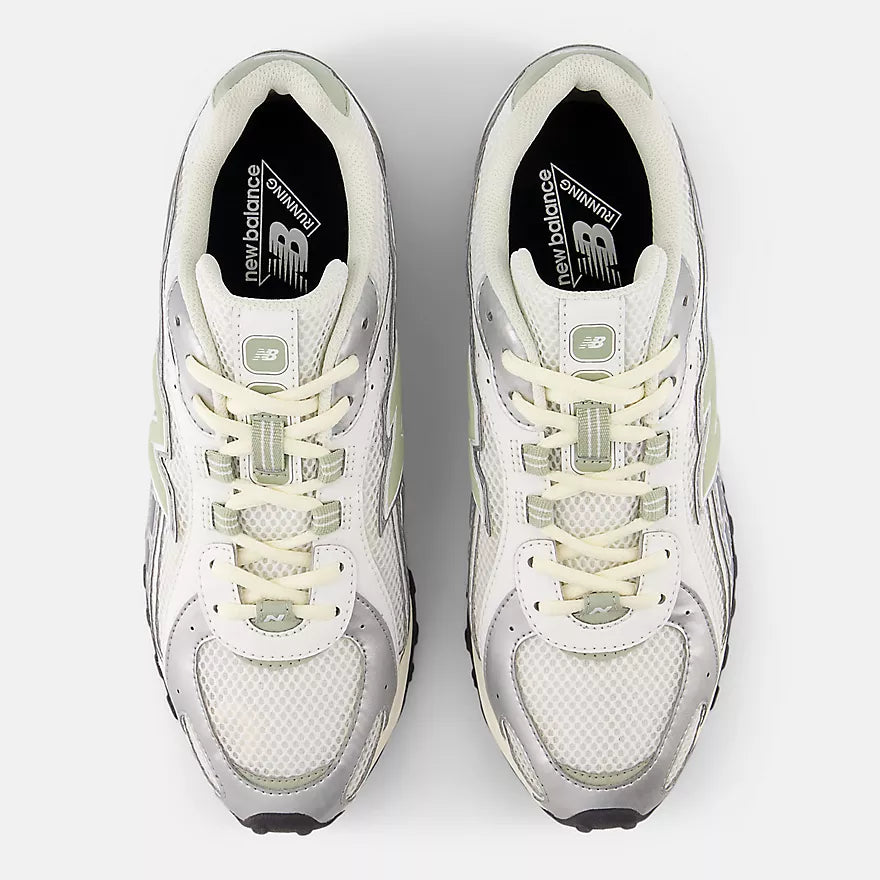 New Balance 204L Silver Metallic Sage Green