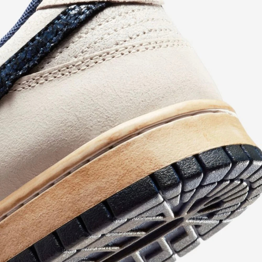 Nike Dunk Low Stranger Things Phantom