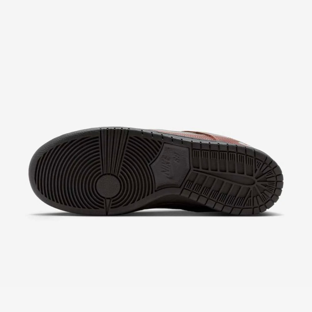 Nike SB Dunk Low Limosine Skateboards