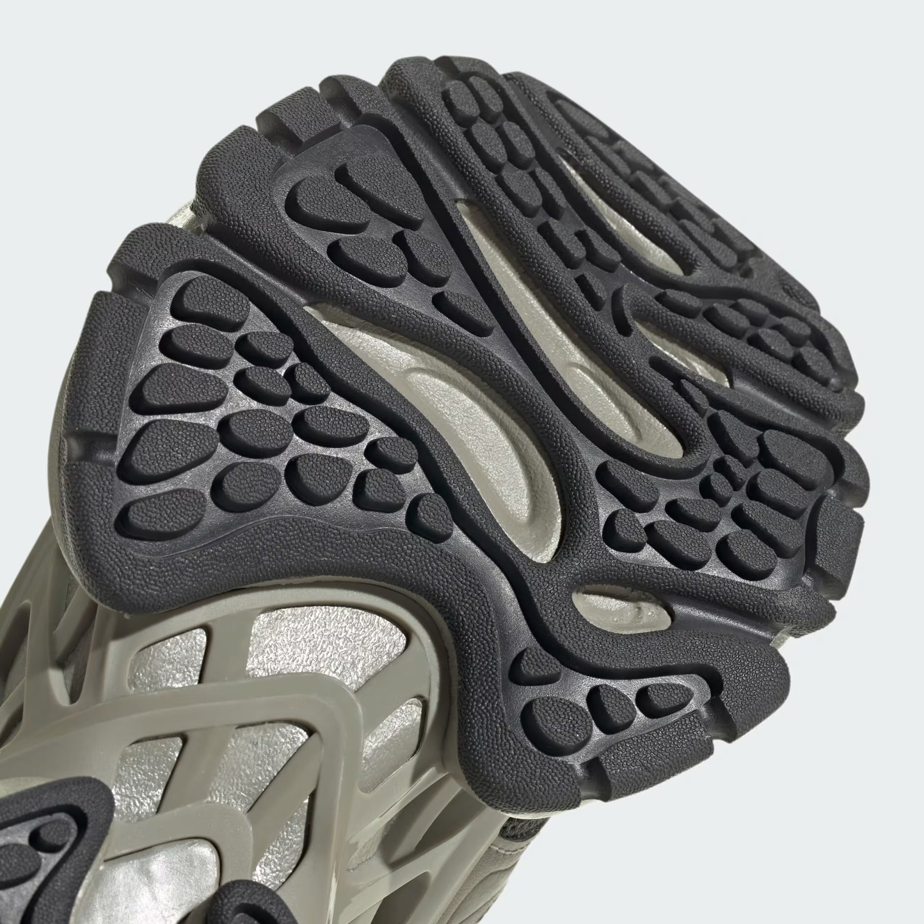 Adidas XLG Runner Deluxe Grey