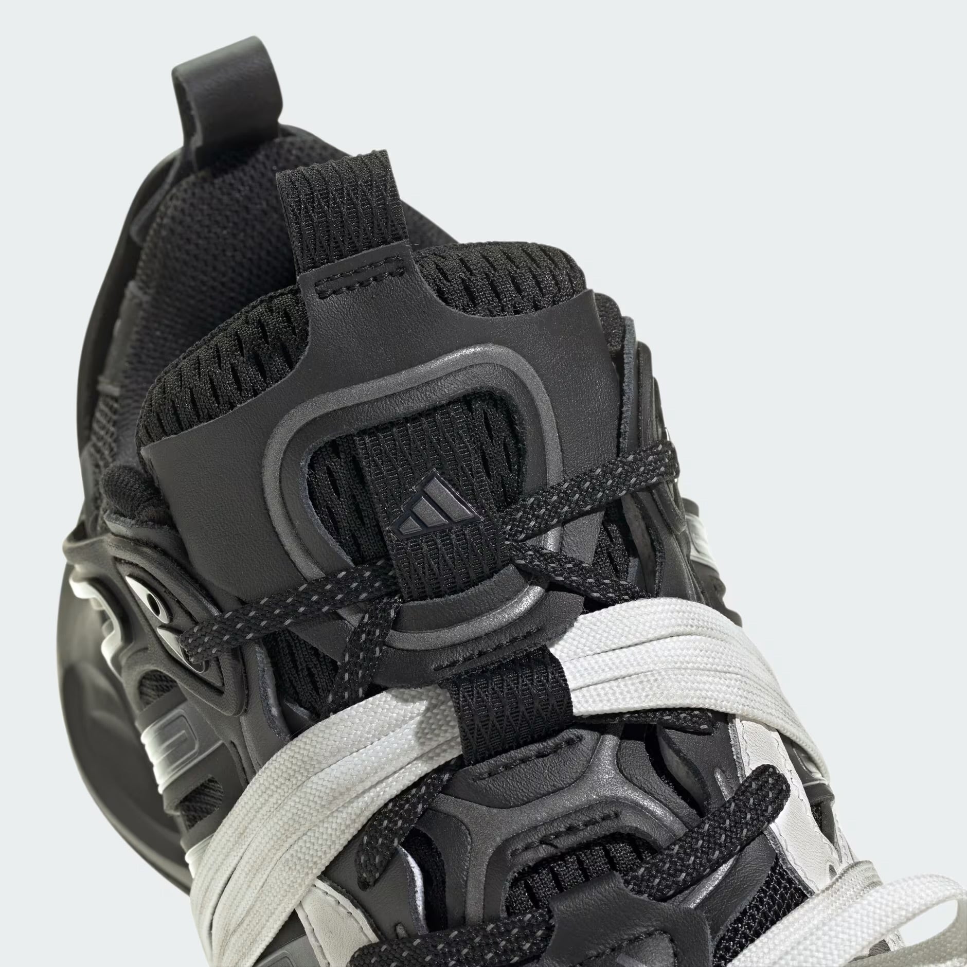 Adidas XLG Runner Deluxe White Black