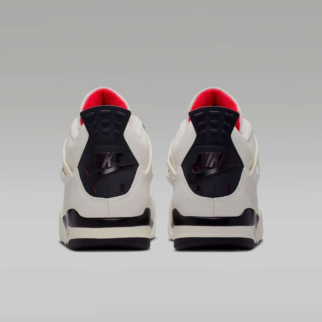 Jordan 4 Flight Club