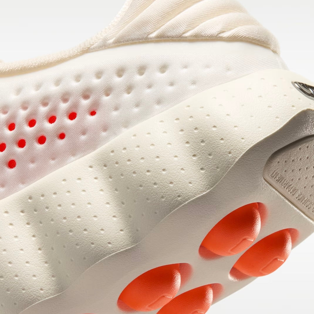 Nike Mind 002 Sail