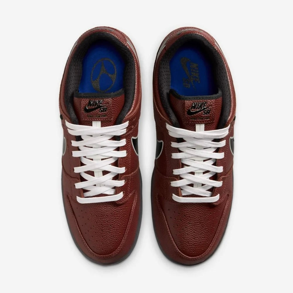 Nike SB Dunk Low Limosine Skateboards