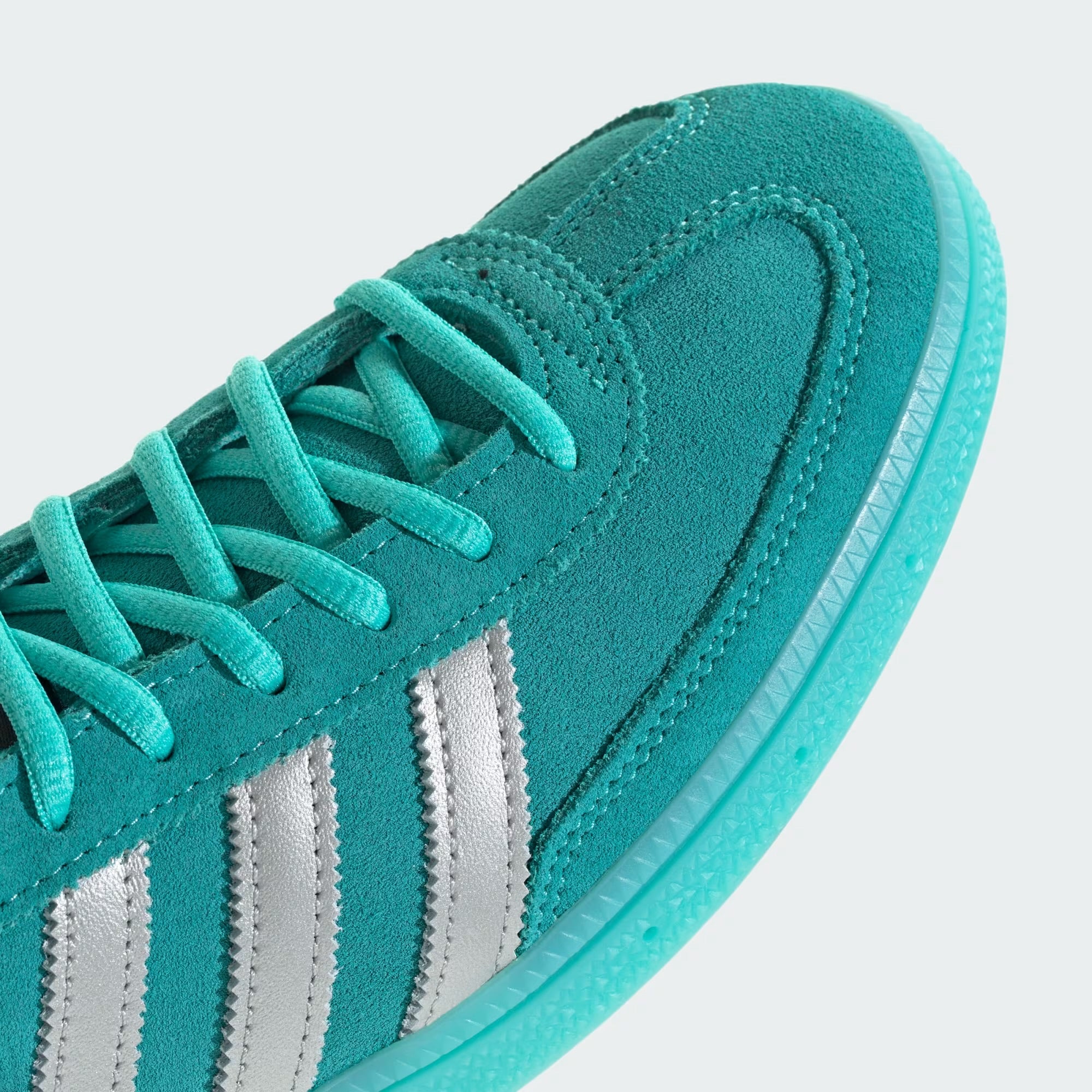 Adidas Handball Spezial Mercedes-AMG Petronas Formula One Team Semi Mint Rush
