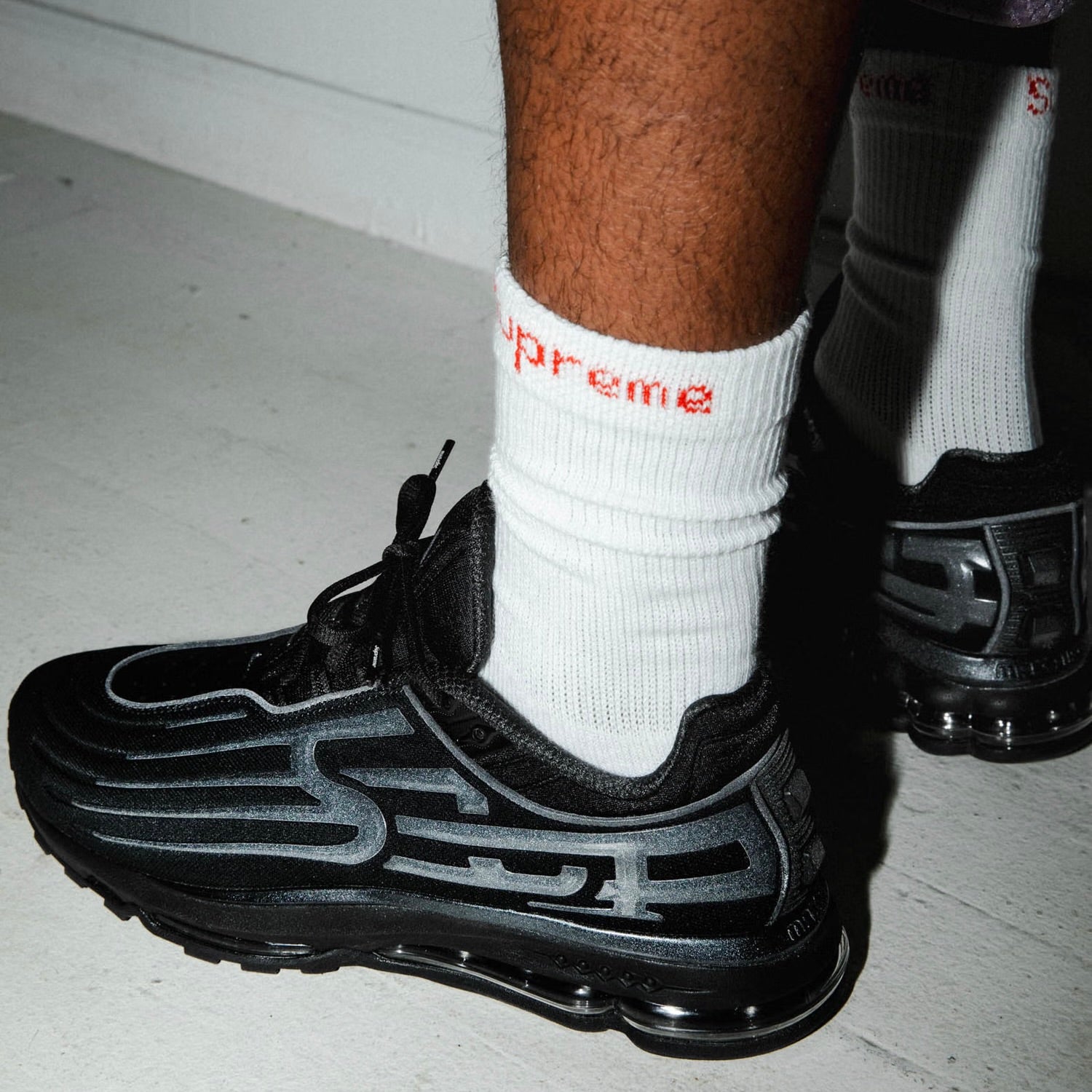 Nike Air Max 2001 Air Ecstasy Supreme Black