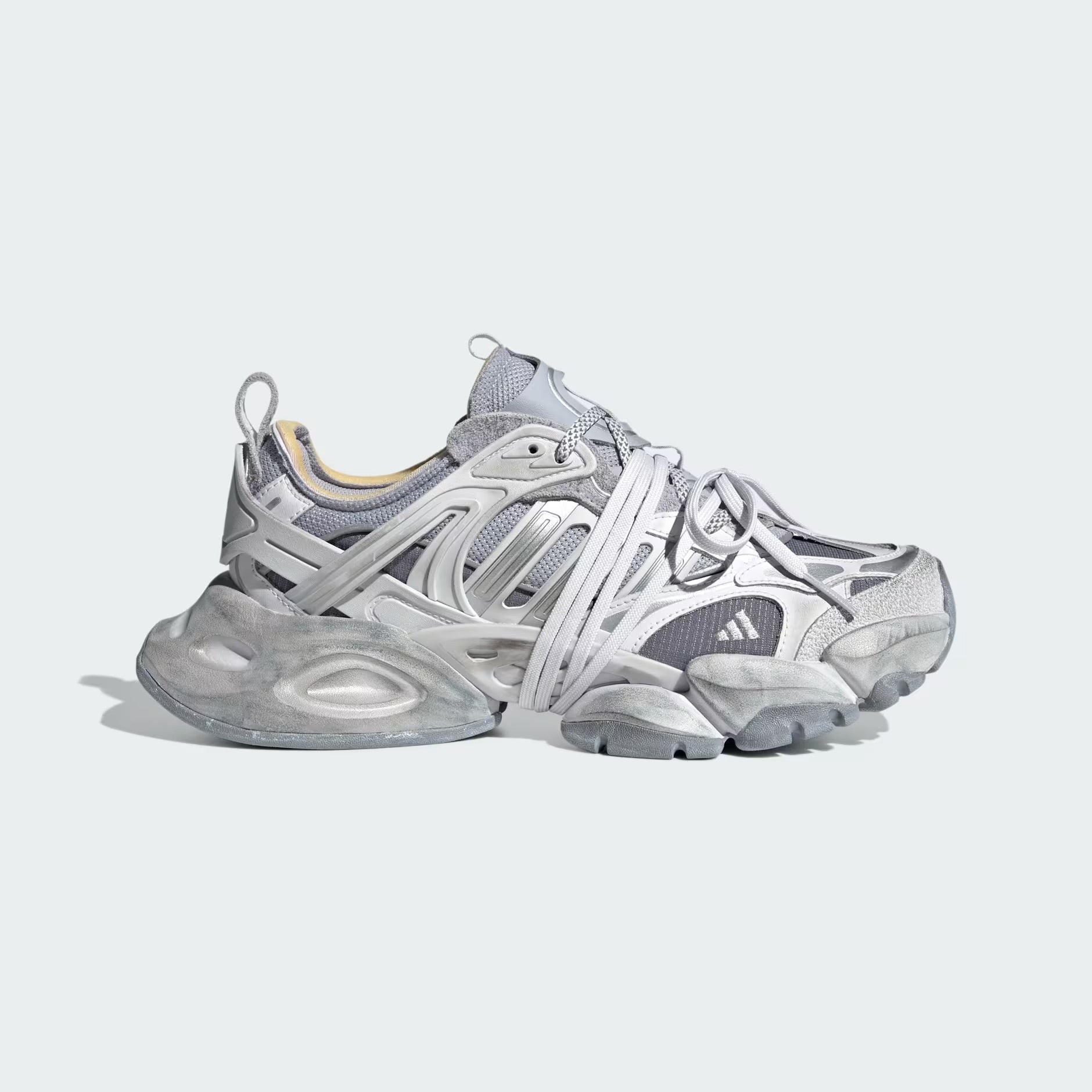 Adidas XLG Runner Deluxe Gray