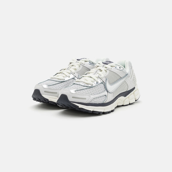 Nike Zoom Vomero 5 Photon Dust Metallic Silver