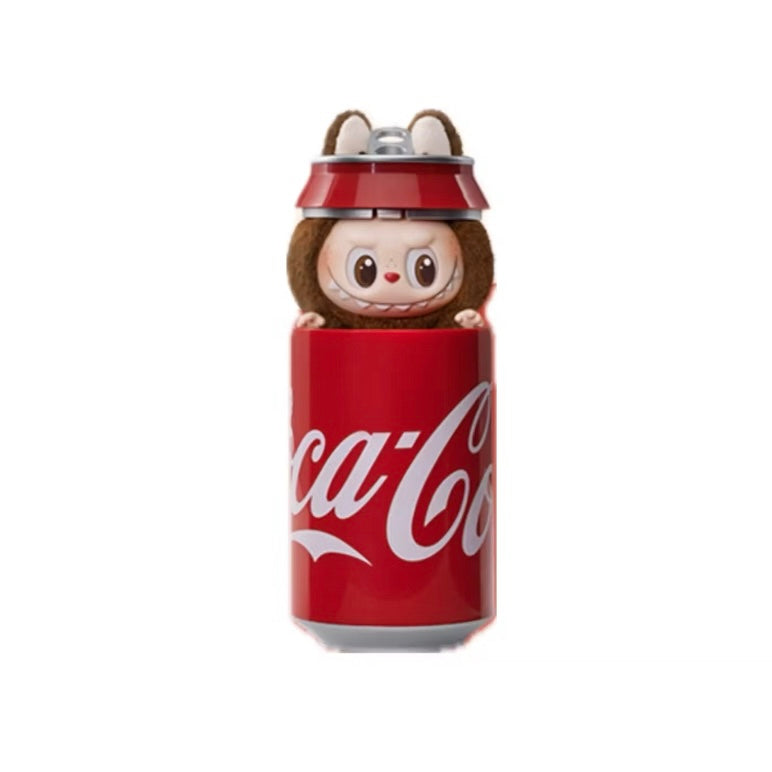 Pendentif en peluche en vinyle Mysterious Guest de la série Coca Cola de Pop Mart Labubu The Monsters 