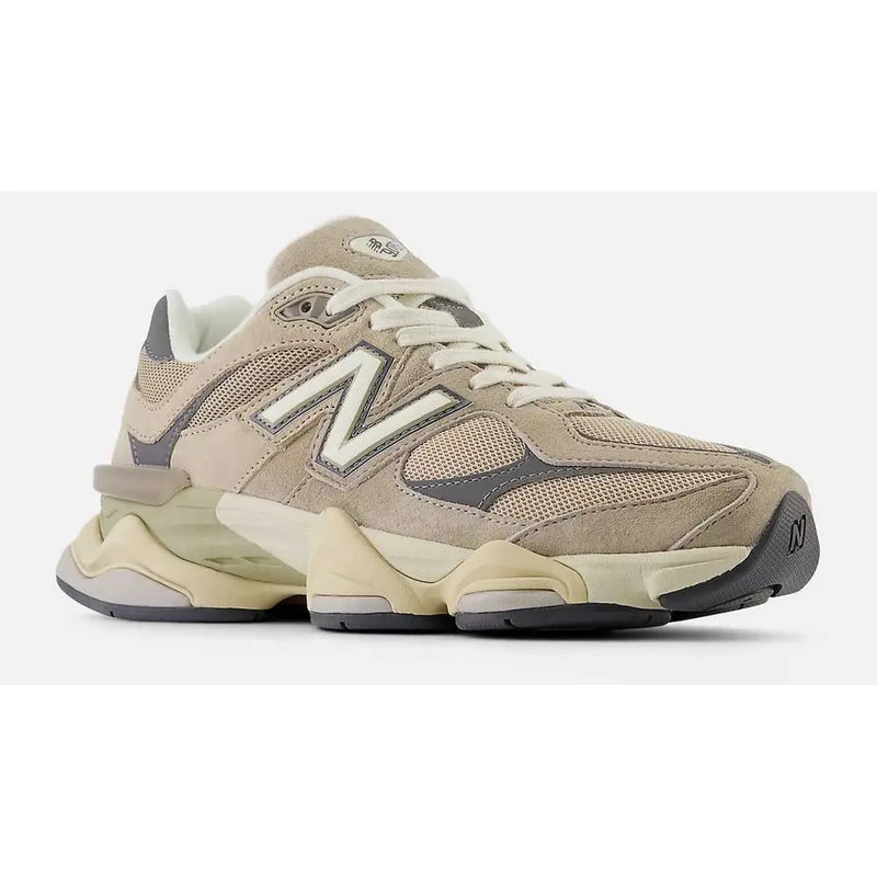 New Balance 9060 Driftwood Castlerock