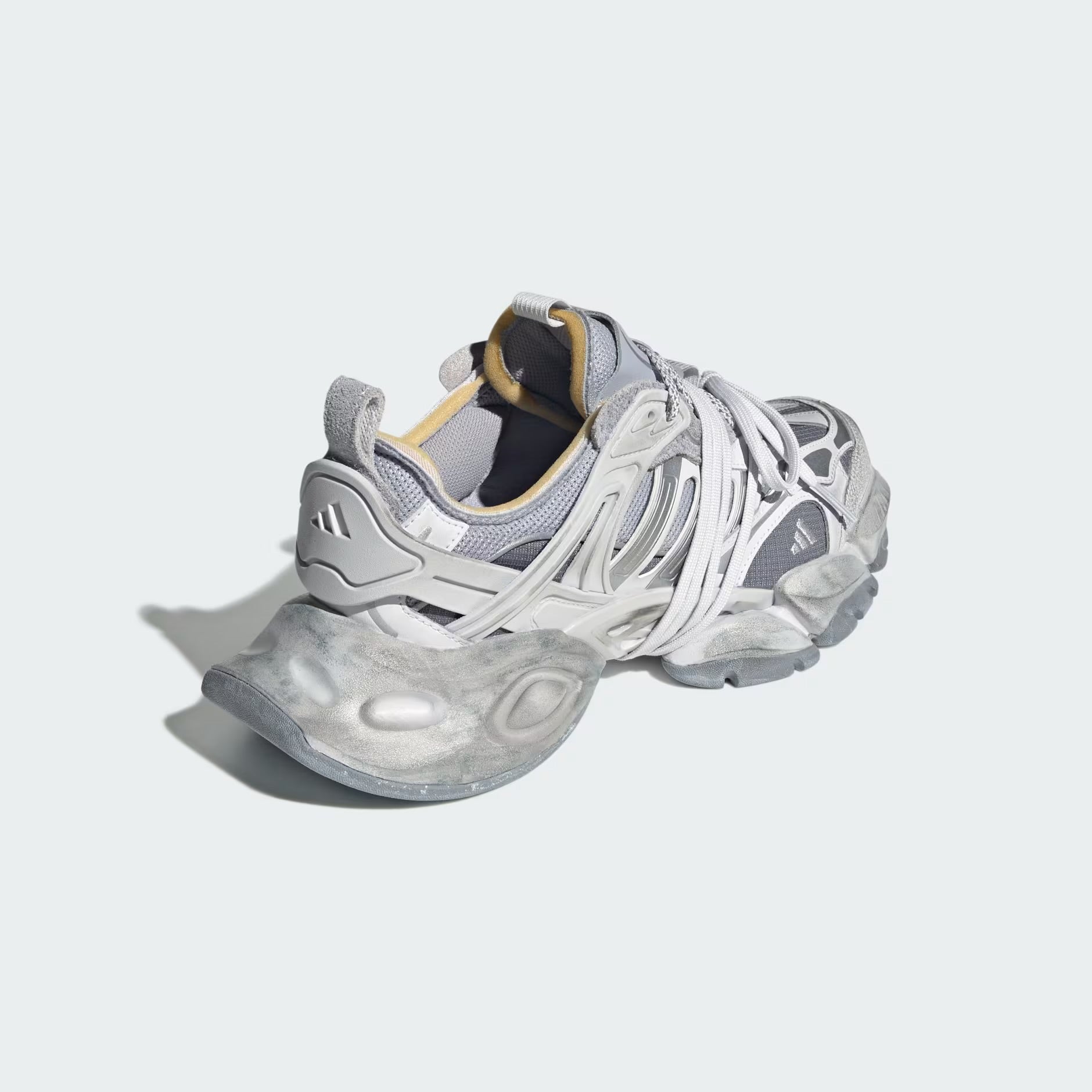 Adidas XLG Runner Deluxe Gray