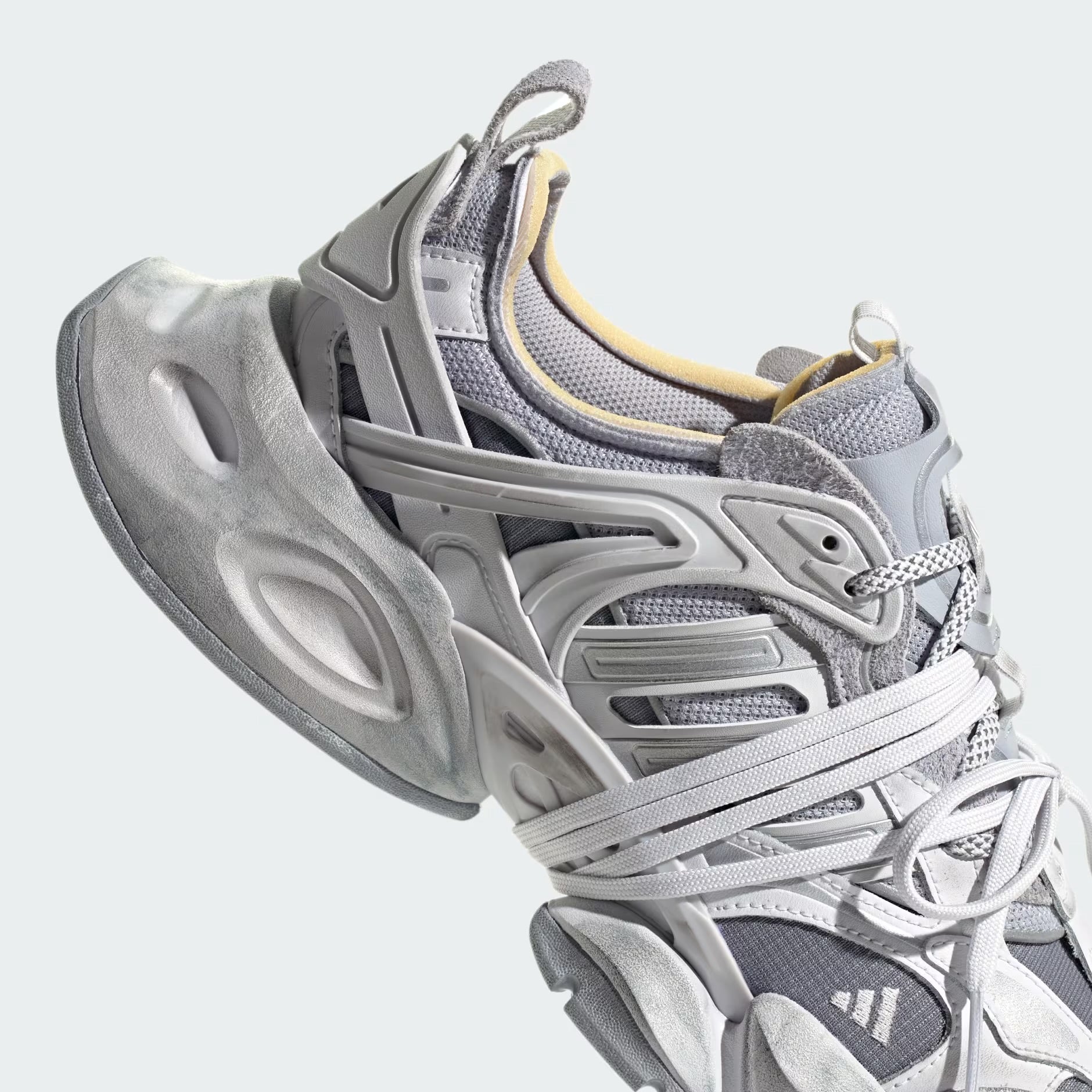 Adidas XLG Runner Deluxe Gray