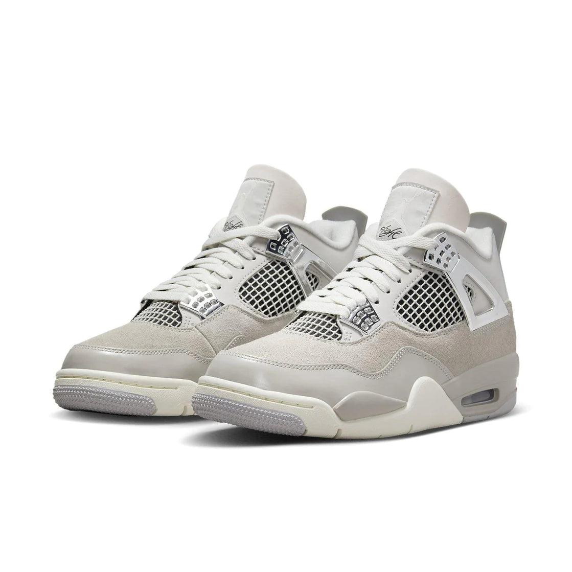 Jordan 4 Frozen Moments - Madonnina Resell